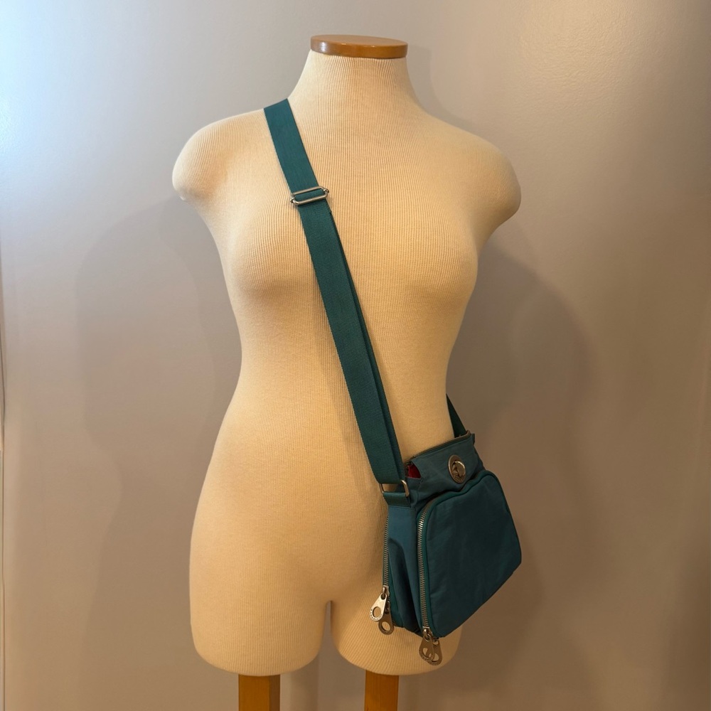 Baggallini Crossbody Purse